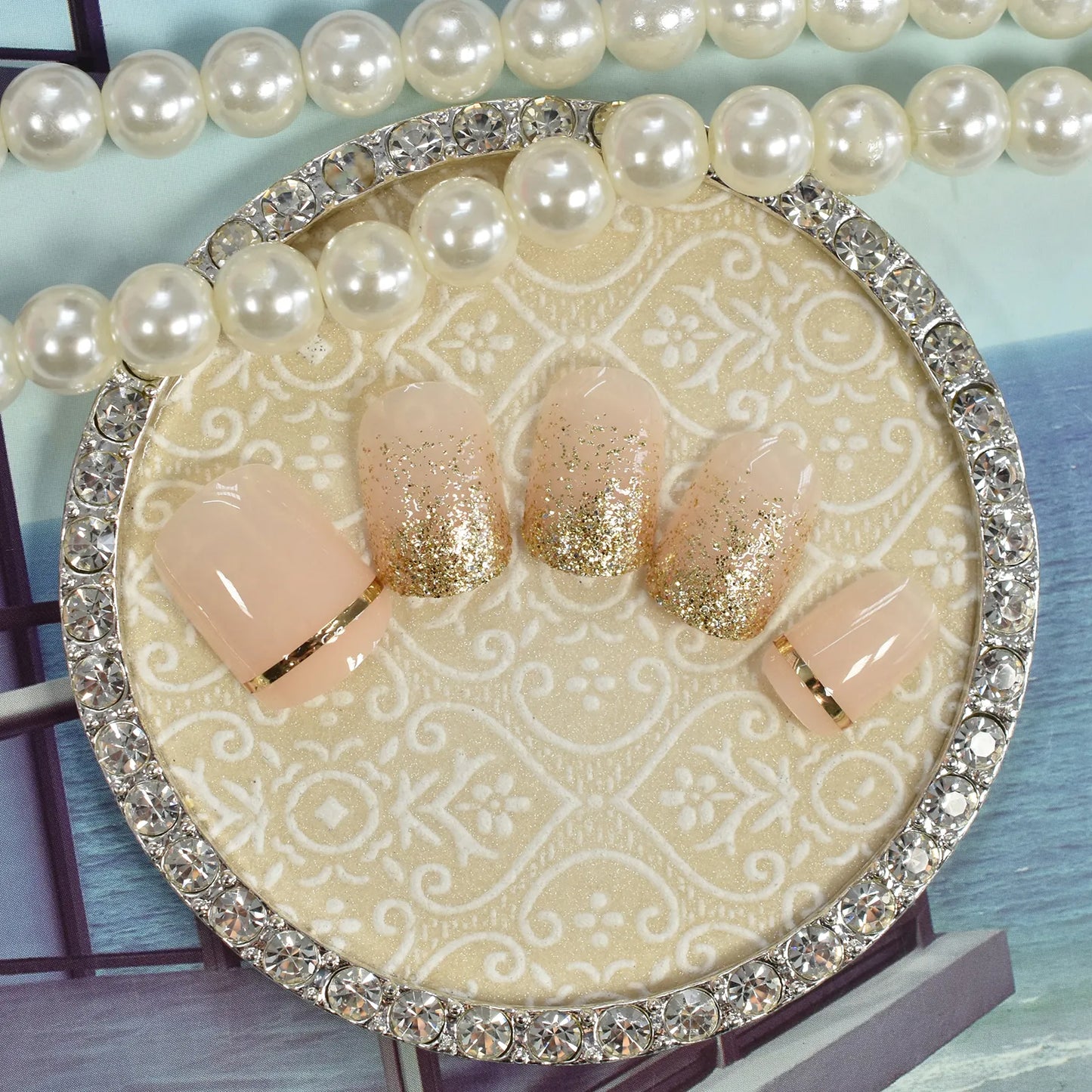 24pcs Short Full Cover Glitter Press On Nail Tips Fake Nails Charm Fingernails For Daily Wear Wedding Shopping Working With Tabs