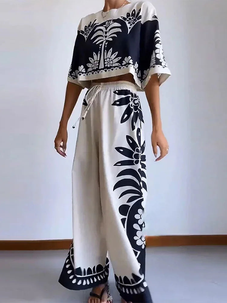 Vintage Printed Woman Tank Top & Trousers Suit O Neck Half Sleeved