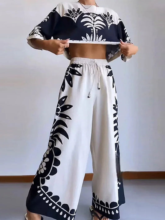 Vintage Printed Woman Tank Top & Trousers Suit O Neck Half Sleeved